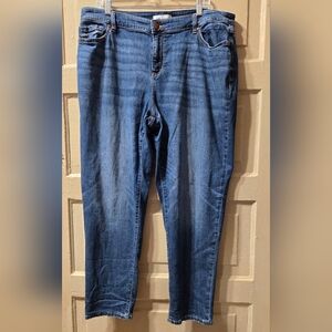 Lane Bryant Flex Magic Waistband Signature Fit Mid Rise Boyfriend Jeans Size: 16